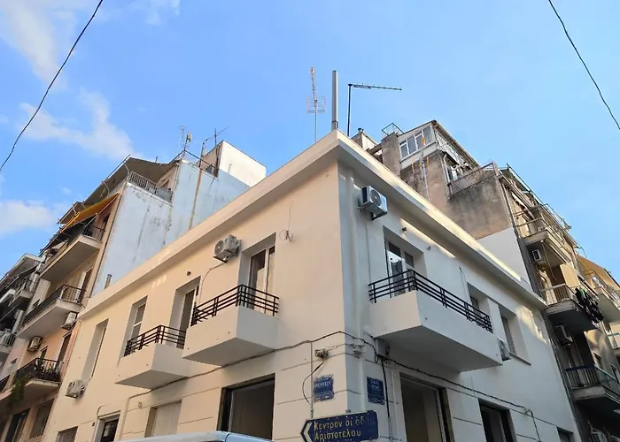 Marilyn Residence II